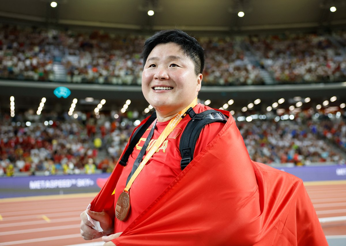 四次征战奥运的传奇铅球手巩立姣,在东京奥运会上以震撼的20米58彝抖